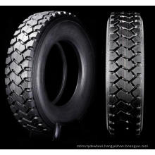 Block Pattern Truck Tyre (13.00R20; 14.00R20)